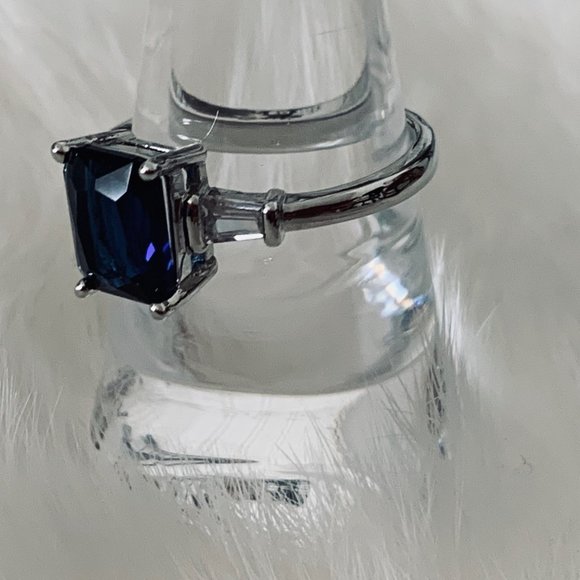 Two Silver Tone Fashion Rings with Blue and Clear Stone - Rectangle and Round - Picture 5 of 16